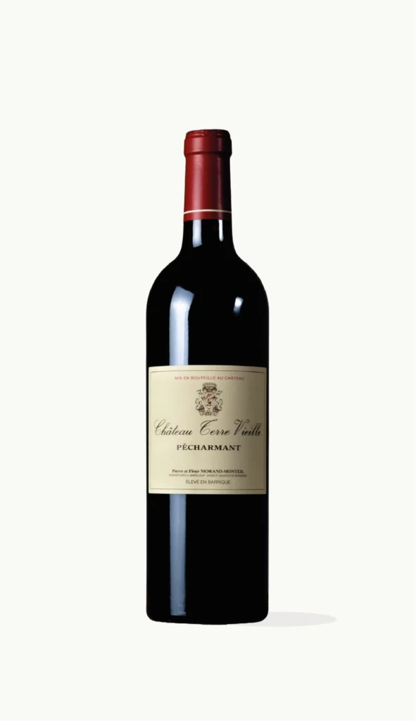 Bouteille de vin rouge Cuvée Château Terre Vieille AOP Pécharmant, élevée 12 mois en barrique, sur fond blanc.