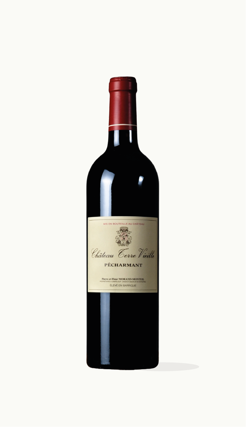 Bouteille de vin rouge Cuvée Château Terre Vieille AOP Pécharmant, élevée 12 mois en barrique, sur fond blanc.